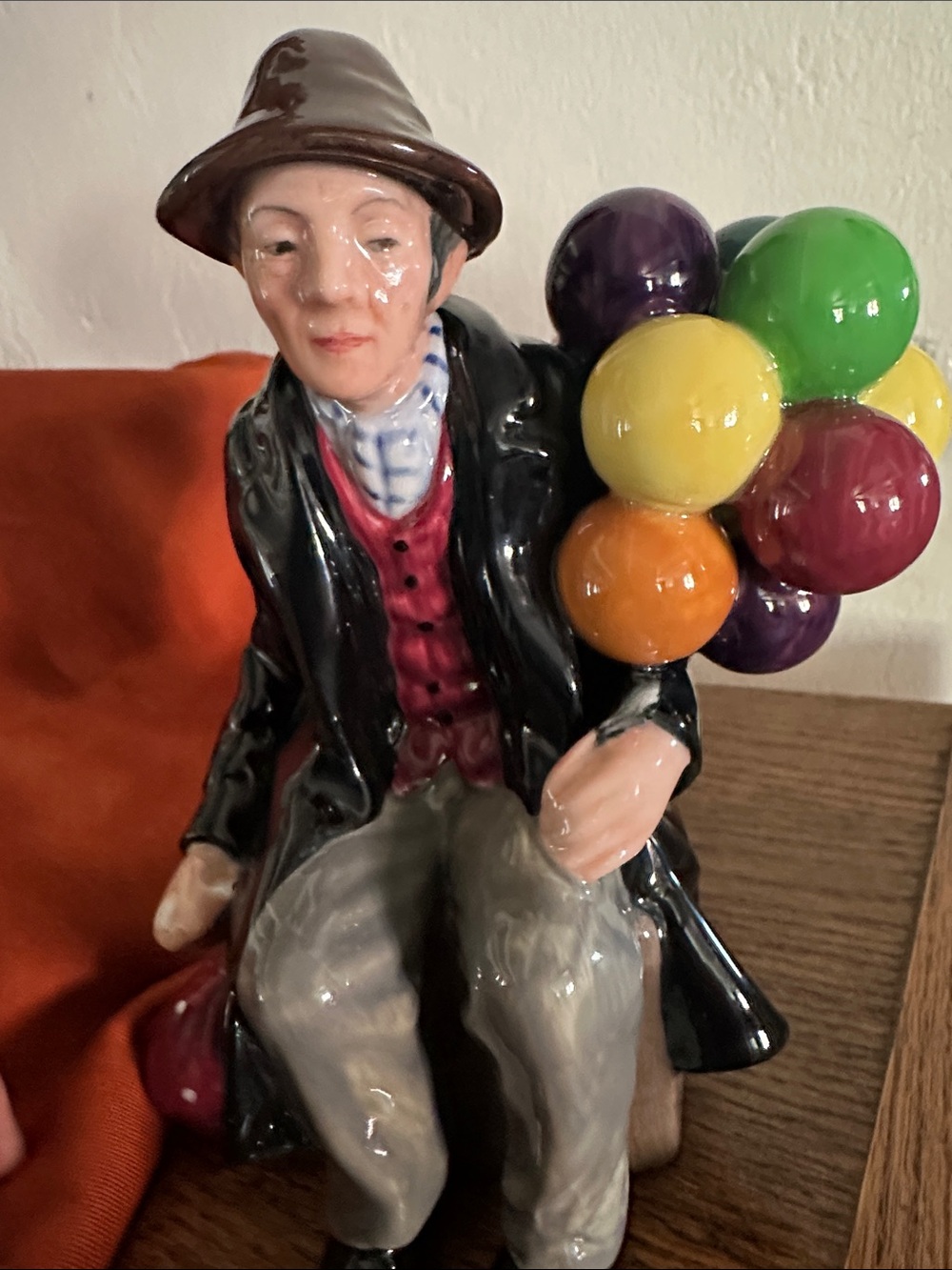Royal Doulton Figurine The Balloon Man